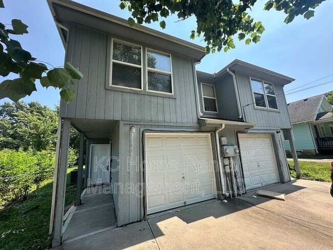 property at 1001 S Hocker Ave