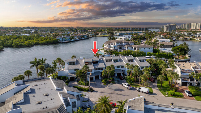 property at 1005 Bel Air Dr