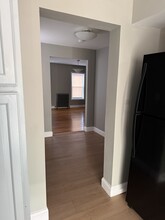 47 Shawmut St, Unit #2 in Weymouth, MA - Foto de edificio - Building Photo