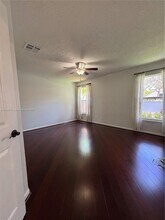 9366 Arborwood Cir in Davie, FL - Building Photo - Building Photo