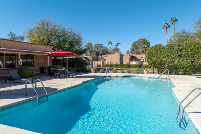 Camino De La Sierra in Tucson, AZ - Building Photo - Building Photo