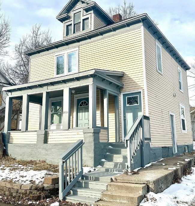 property at 1402 N 21st Ave