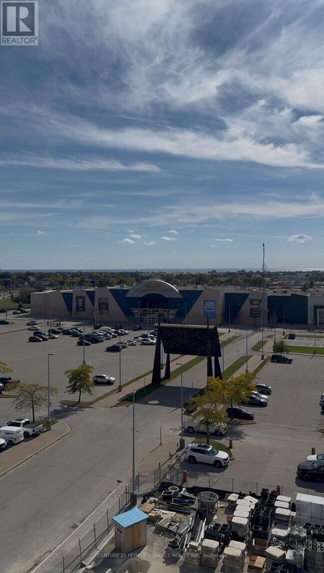 1037 The Queensway in Toronto, ON - Building Photo - Building Photo