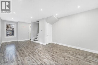 1657 Martindale St in Windsor, ON - Building Photo - Building Photo