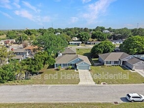 1217 Forest Hill Dr in Haines City, FL - Building Photo - Building Photo