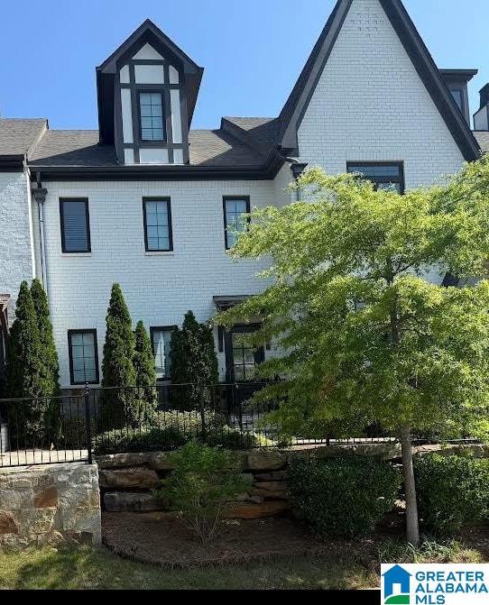 962 Lennox Blvd in Vestavia Hills, AL - Building Photo