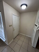 5268 S Brightside View Dr in Baton Rouge, LA - Building Photo - Building Photo