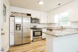 25 Monte Tierra Trail in Alabaster, AL - Building Photo - Building Photo