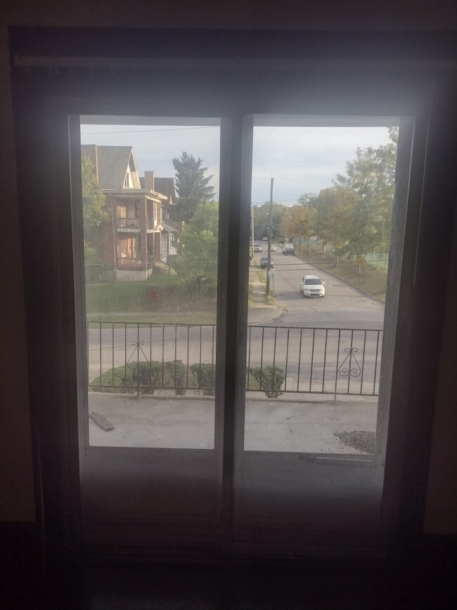 960 Cleveland Ave, Unit Jones properties