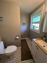 98 SW Hartley Ave in Gresham, OR - Building Photo - Building Photo