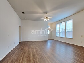 1007 Caliente Dr in Grand Prairie, TX - Building Photo - Building Photo