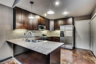 4008 Rive Ln in Addison, TX - Building Photo - Building Photo