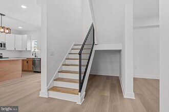 12 Stonybrook Dr in Levittown, PA - Building Photo - Building Photo