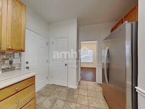 2488 Somerset Place Dr, Unit WAIT11 in Winston-Salem, NC - Foto de edificio - Building Photo