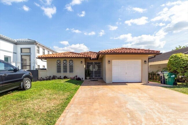 561 SW 122nd Ave in Miami, FL - Building Photo - Building Photo
