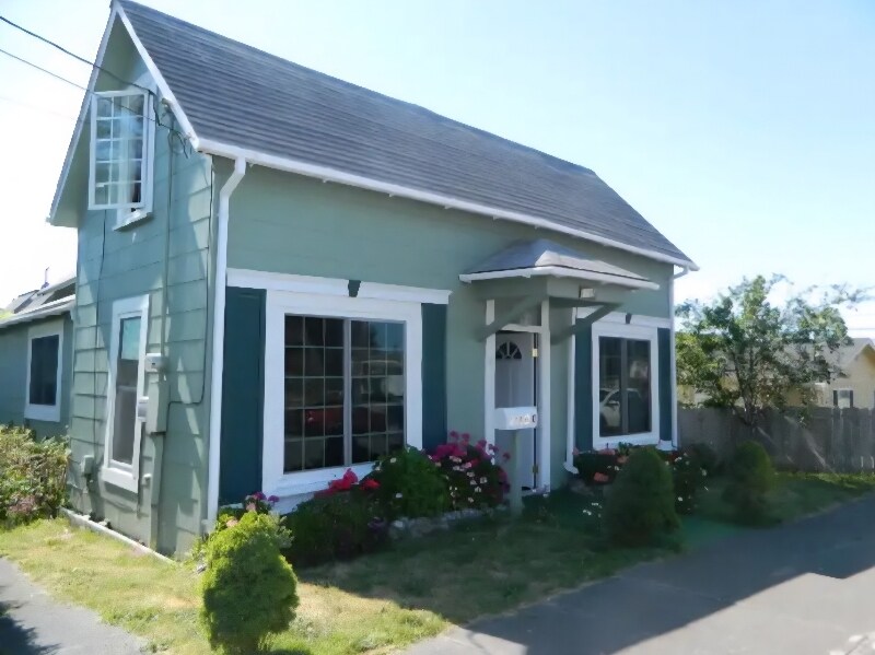 1116 C St in Eureka, CA - Building Photo