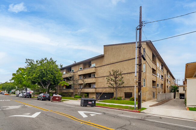 320 E Stocker St in Glendale, CA - Building Photo - Building Photo