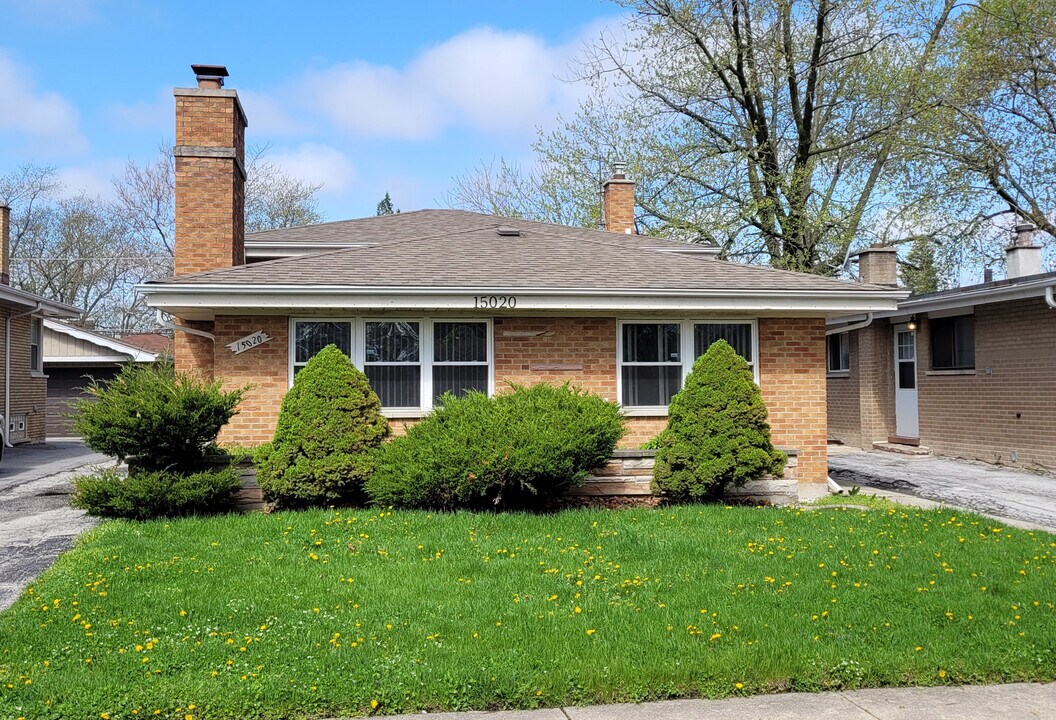 15020 Oak St in Dolton, IL - Building Photo