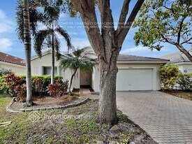 4929 SW 33rd Ave in Fort Lauderdale, FL - Building Photo