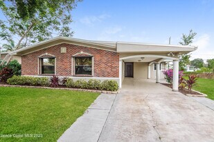 472 Linda Ln in Melbourne, FL - Building Photo