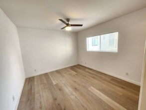 914 Felspar St in San Diego, CA - Building Photo - Building Photo