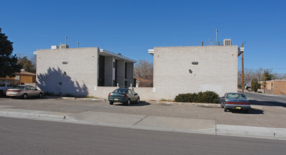 401-403 Graceland Dr SE in Albuquerque, NM - Foto de edificio - Building Photo