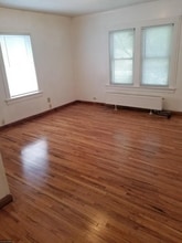 4136 Girard Ave N, Unit 4136 in Minneapolis, MN - Foto de edificio - Building Photo