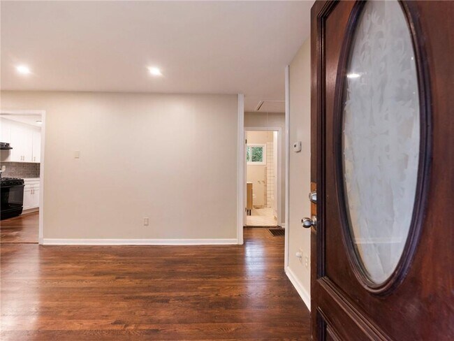 2949 Judylyn Dr in Decatur, GA - Building Photo - Building Photo