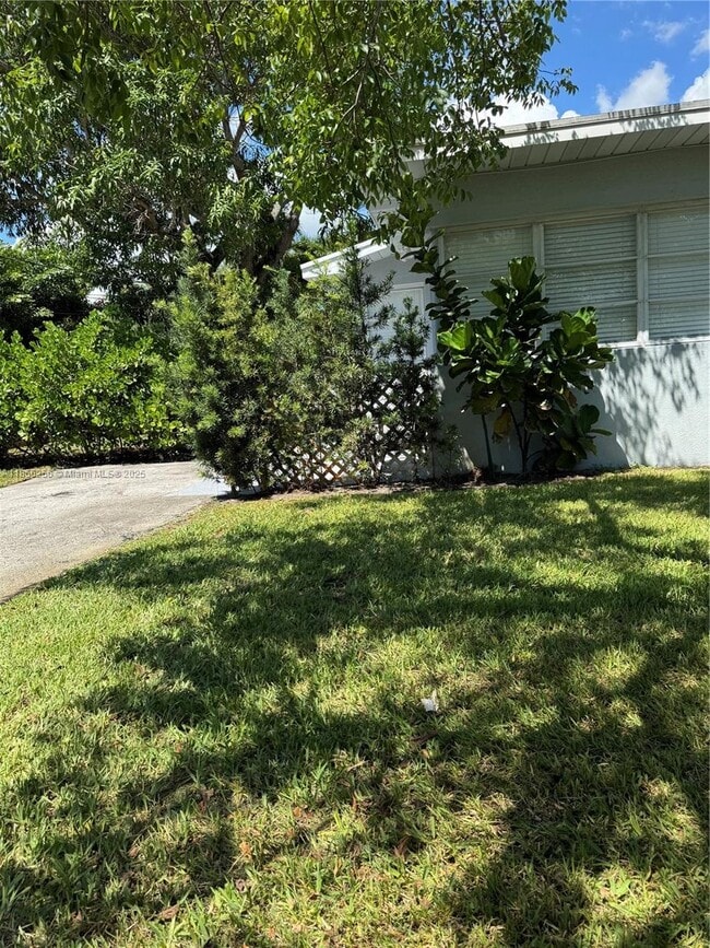 property at 1003 SW 4th Ave