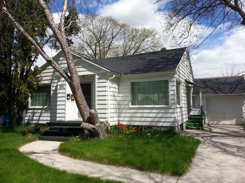 274 N 300 W, Unit Downstairs in Logan, UT - Foto de edificio