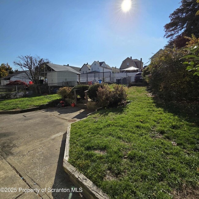 1165 W Elm St in Scranton, PA - Building Photo - Building Photo