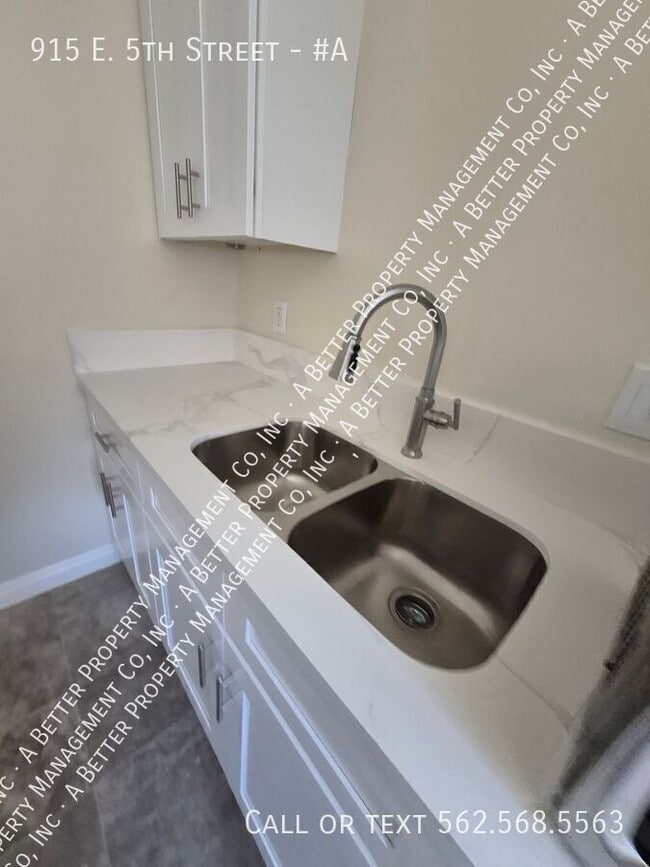 915 E 5th St in Long Beach, CA - Building Photo - Building Photo