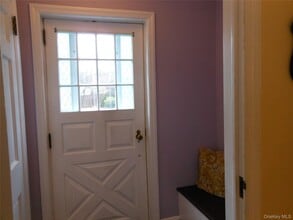 47 Monroe St in Huntington, NY - Building Photo - Building Photo