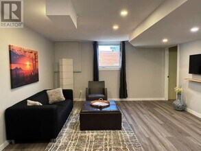 106 Elvaston Ave in Ottawa, ON - Building Photo - Building Photo