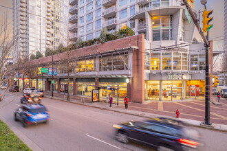 Aquarius III in Vancouver, BC - Building Photo - Building Photo