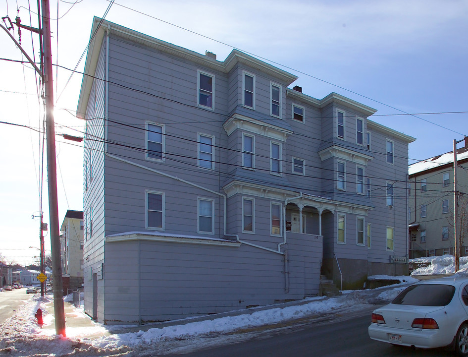 116 Lonsdale St in Fall River, MA - Foto de edificio