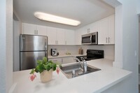 Rush River Apartments in Sacramento, CA - Building Photo - Building Photo