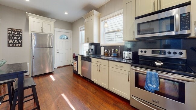 573 Bennington St, Unit 2