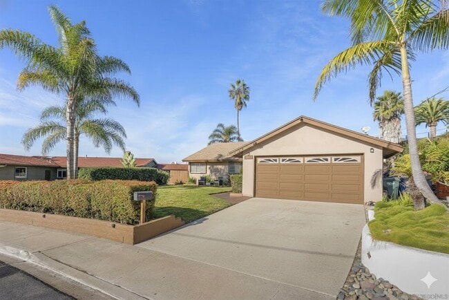 1007 Genie Ln in Encinitas, CA - Building Photo - Building Photo