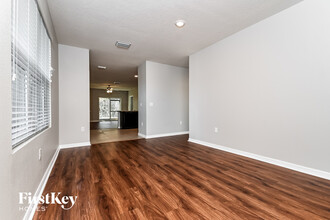 16848 Trite Bend St in Wimauma, FL - Building Photo - Building Photo