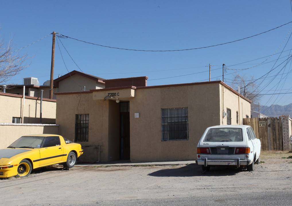 7200 1st St in Canutillo, TX - Foto de edificio