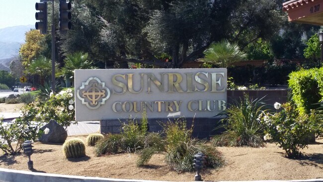 101 La Cerra Dr in Rancho Mirage, CA - Building Photo - Building Photo