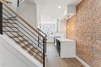 1537 C St SE in Washington, DC - Building Photo - Building Photo