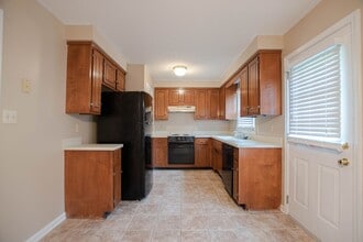 187 Old Farmers Rd in Clarksville, TN - Building Photo - Building Photo