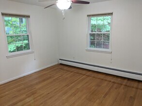 409 Lowell Ave, Unit 1 in Newton, MA - Building Photo - Building Photo