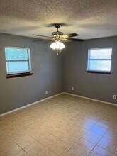 418 4th St in Tuscola, TX - Foto de edificio - Building Photo