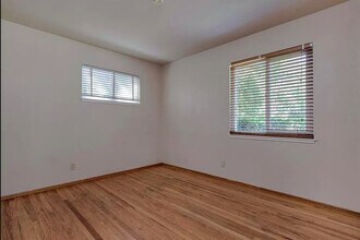 822 Linden Ln in Davis, CA - Building Photo - Building Photo