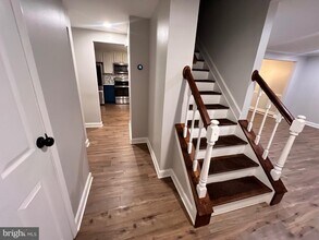 5925 Vernons Oak Ct in Burke, VA - Building Photo - Building Photo