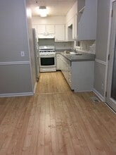 4001 Scarlett Ln in Kennesaw, GA - Foto de edificio - Building Photo