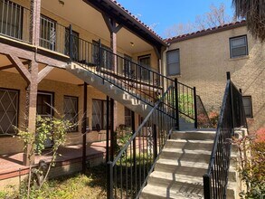 The Lincoln in San Antonio, TX - Building Photo - Interior Photo